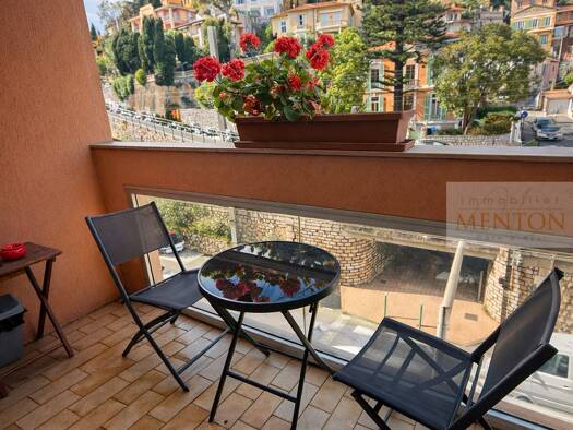 Appartement à vendre 233 000 € 2 pièces 1 chambre 42 m² Étage 4/8 Bioves-Casino Menton 06500