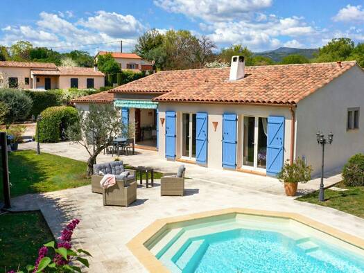 Maison de plain-pied à vendre 599 000 € 5 pièces 4 chambres 120 m² 1 580 m² de terrain Saint-Cézaire-sur-Siagne 06530