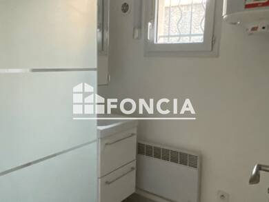 Appartement à louer 540 € 2 pièces 1 chambre 28,1 m² RDC Charbonnières-Montagnié Villeneuve-Lès-Avignon 30400