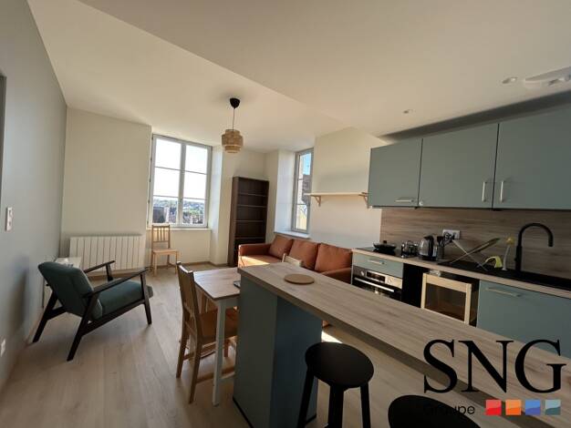 Appartement à louer 700 € 2 pièces 1 chambre 36,4 m² 2ème étage Centre Ville Dole 39100