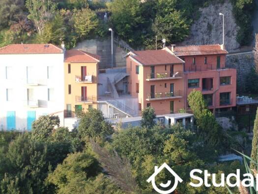 Appartement à louer 1 000 € 2 pièces 1 chambre 30 m² RDC Tenao Inferieur Beausoleil 06240