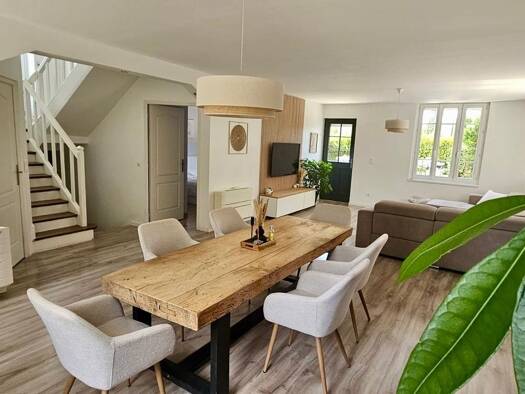 Maison à vendre 365 000 € 5 pièces 4 chambres 136 m² 964 m² de terrain Mouroux 77120
