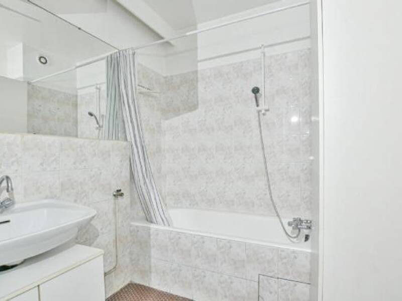 Maison à louer, 25m², PARIS 18E