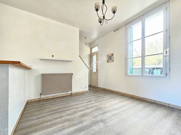 Duplex à vendre 149 000 € 2 pièces 1 chambre 35 m² RDC Marines 95640