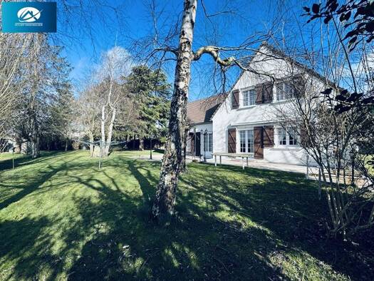 Villa à vendre 449 000 € 8 pièces 6 chambres 175 m² 995 m² de terrain Belloy-en-France 95270