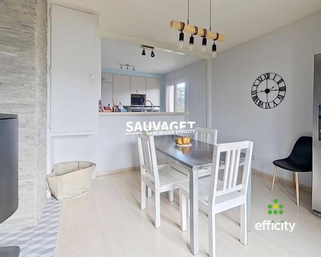 Appartement à vendre 369 000 € 4 pièces 3 chambres 117 m² Étage 2/3 Reignier-Ésery 74930