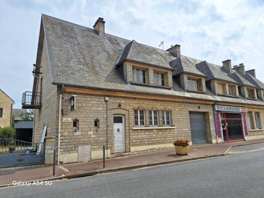 Maison à vendre 180 000 € 9 pièces 5 chambres 350 m² Lingèvres 14250
