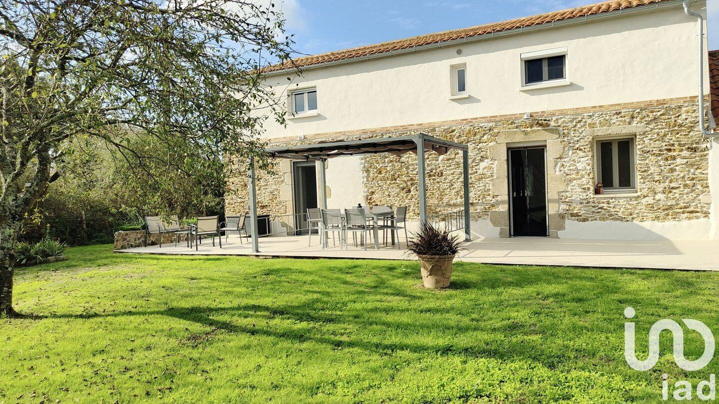 Maison à vendre, 275m², GROSBREUIL