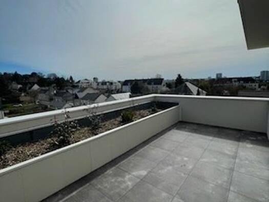 Appartement à vendre 680 000 € 5 pièces 3 chambres 101 m² Dernier étage, Étage 3/3 Saint-Cyr-sur-Loire 37540