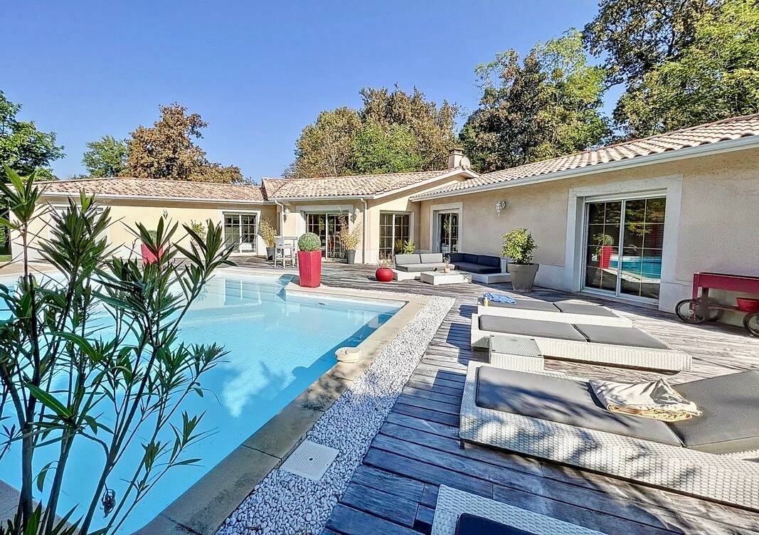 Maison à vendre, 192m², LATRESNE