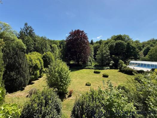 Maison à vendre 1 990 000 € 10 pièces 7 chambres 395 m² 69 554 m² de terrain Montchauvet 78790