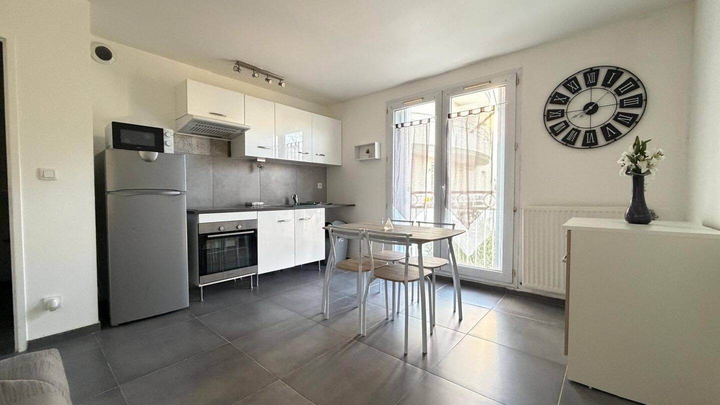 Maison à louer, 23m², COURCOURONNES