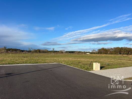 Terrain à vendre 274 800 € 687 m² de terrain Tosse 40230