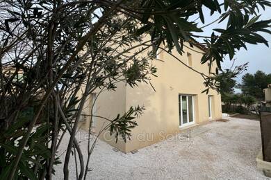 Maison à vendre 485 000 € 4 pièces 4 chambres 93 m² 425 m² de terrain Le Village La Farlède 83210