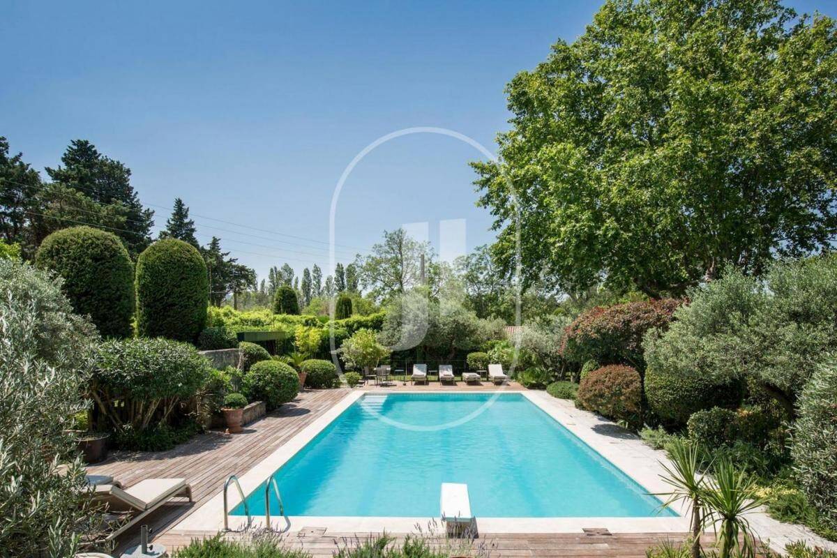 Maison à vendre, 450m², EYGALIERES