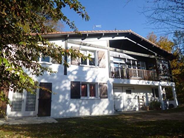 Maison à louer 1 350 € 6 pièces 5 chambres 170 m² 1 200 m² de terrain Dagas Mont-de-Marsan 40000