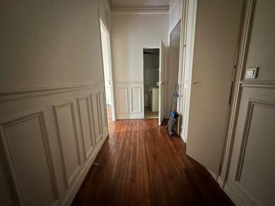 Appartement à louer 2 101 € 3 pièces 2 chambres 69,1 m² RDC Auteuil Sud Paris 16ème 75016