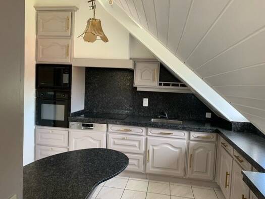 Appartement à louer 1 700 € 3 pièces 2 chambres 70 m² Sciez 74140