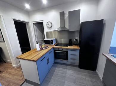 Appartement à louer 1 150 € 3 pièces 2 chambres 45 m² Dernier étage, Étage 2/2 Aulnay-sous-Bois 93600