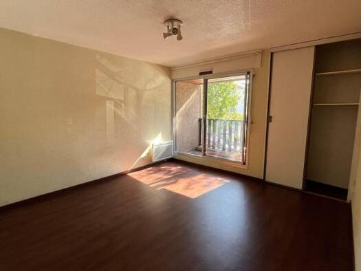 Appartement à vendre 72 000 € 1 pièce 25 m² Centre Ville Mont-de-Marsan 40000