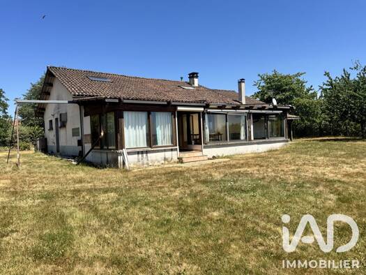 Maison à vendre 169 600 € 4 pièces 3 chambres 125 m² 3 063 m² de terrain Nieudan 15150