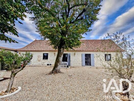 Maison à vendre 470 000 € 8 pièces 4 chambres 205,92 m² 4 480 m² de terrain Pomport 24240