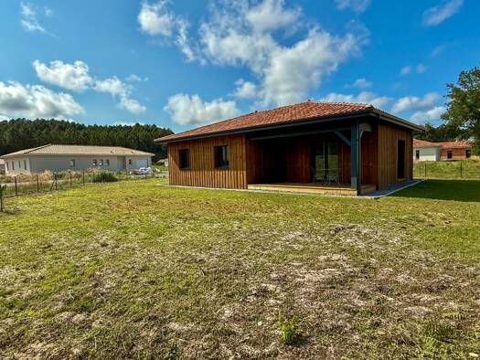 Maison à vendre - Première occupation 299 000 € 5 pièces 3 chambres 86 m² 600 m² de terrain Vielle-Saint-Girons 40560