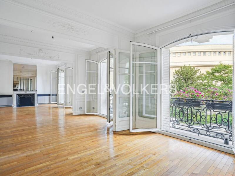 Maison à louer, 204m², PARIS 16E