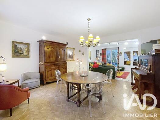 Appartement à vendre 295 000 € 6 pièces 4 chambres 319 m² 1er étage Place d'Armes et du Barlet Douai 59500