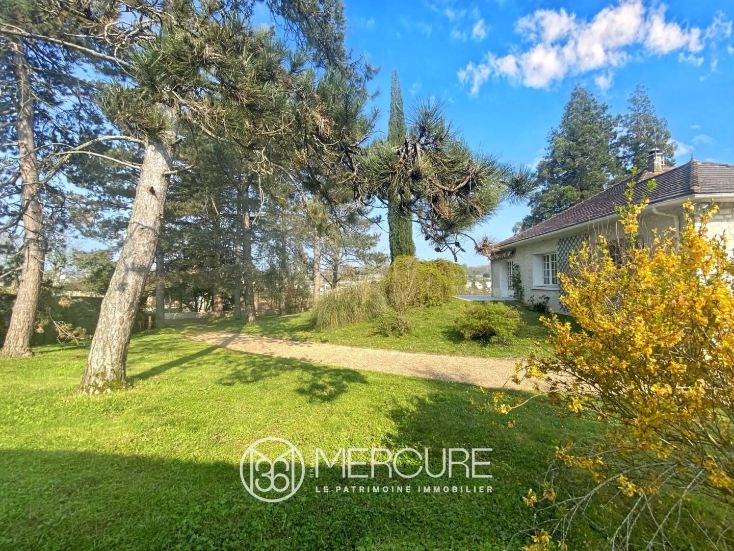 Maison à vendre, 323m², POITIERS