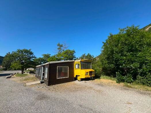Local commercial à vendre 66 000 € 42 m² de surface de vente Aspres-sur-Buëch 05140