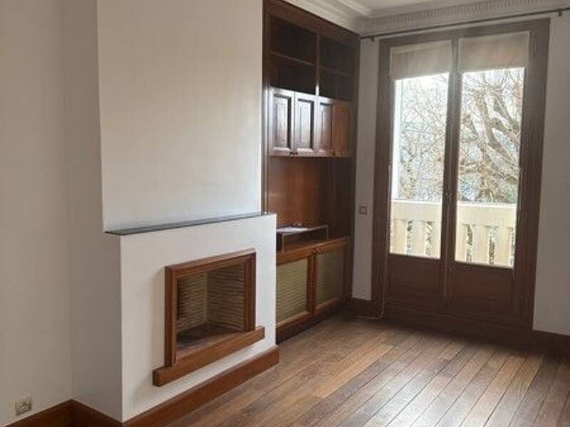 Maison à louer, 147m², PARIS 16E