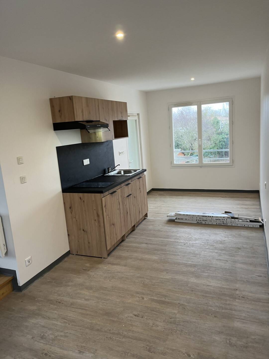 Maison à louer, 40m², ROCHES PREMARIE ANDILLE