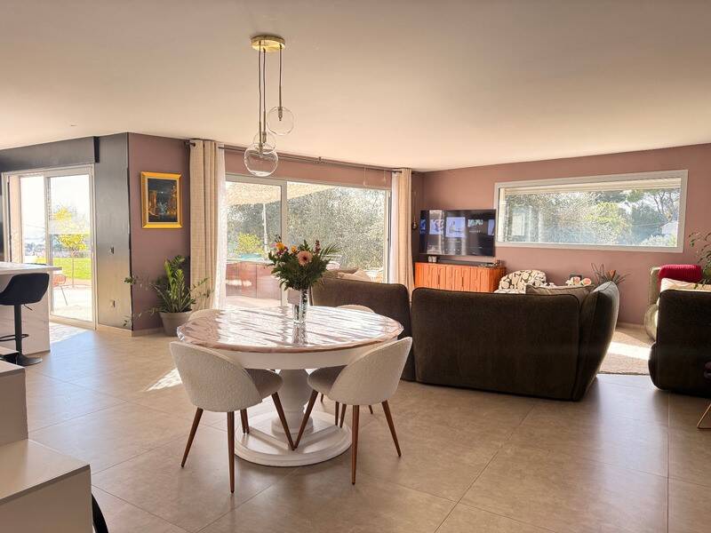 Maison à vendre, 180m², VALLAURIS