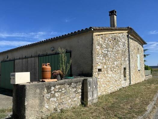 Maison à vendre 134 375 € 3 pièces 1 chambre 61 m² 2 375 m² de terrain Paulhiac 47150
