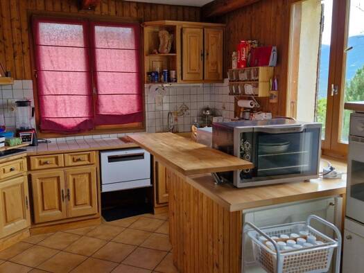 Appartement à vendre 250 000 € 3 pièces 2 chambres 80 m² Les Ecarts Embrun 05200