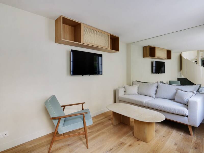 Maison à louer, 50m², PARIS 7E