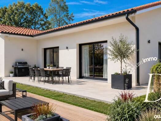 Maison de plain-pied à vendre 416 000 € 5 pièces 3 chambres 135,6 m² 558 m² de terrain Saint-Martin-de-Hinx 40390