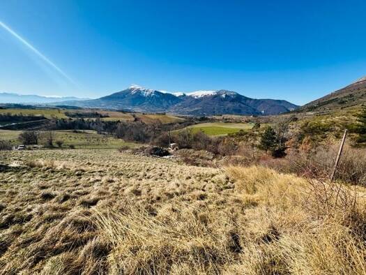 Terrain constructible à vendre 187 500 € 2 423 m² de terrain La Roche-des-Arnauds 05400