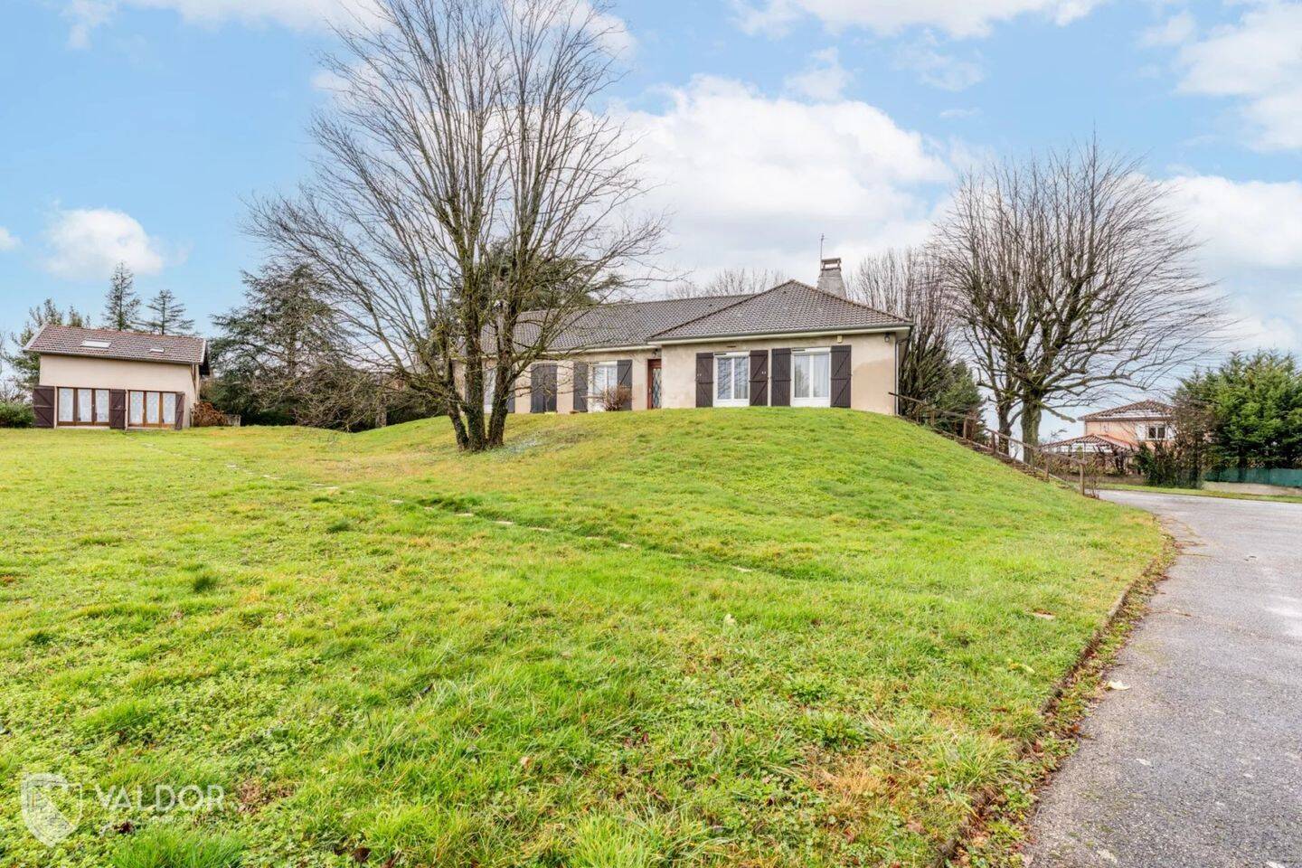 Maison à vendre, 190m², LA TOUR DE SALVAGNY