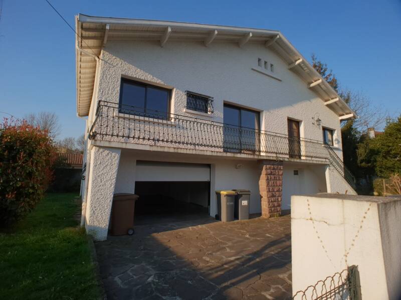 Maison à louer, 180m², PAU