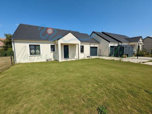 Maison à vendre 272 000 € 5 pièces 3 chambres 100 m² 440 m² de terrain La Villeneuve-en-Chevrie 78270