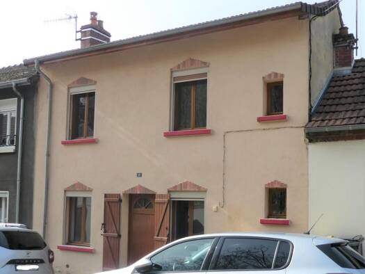 Maison à louer 665 € 4 pièces 3 chambres 87 m² 200 m² de terrain La Chaume-Les Riaux Le Creusot 71200