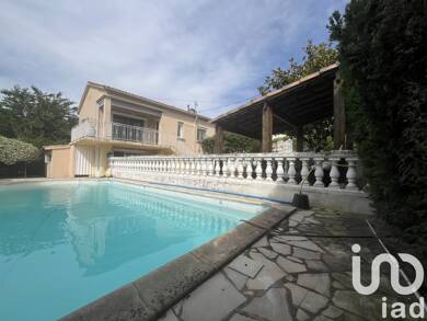 Maison à vendre 276 000 € 5 pièces 4 chambres 130 m² 657 m² de terrain Périurbain Sud Bagnols-sur-Cèze 30200