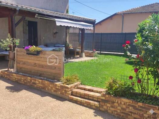 Maison à vendre 249 000 € 5 pièces 4 chambres 142 m² Châtillon-sur-Chalaronne 01400