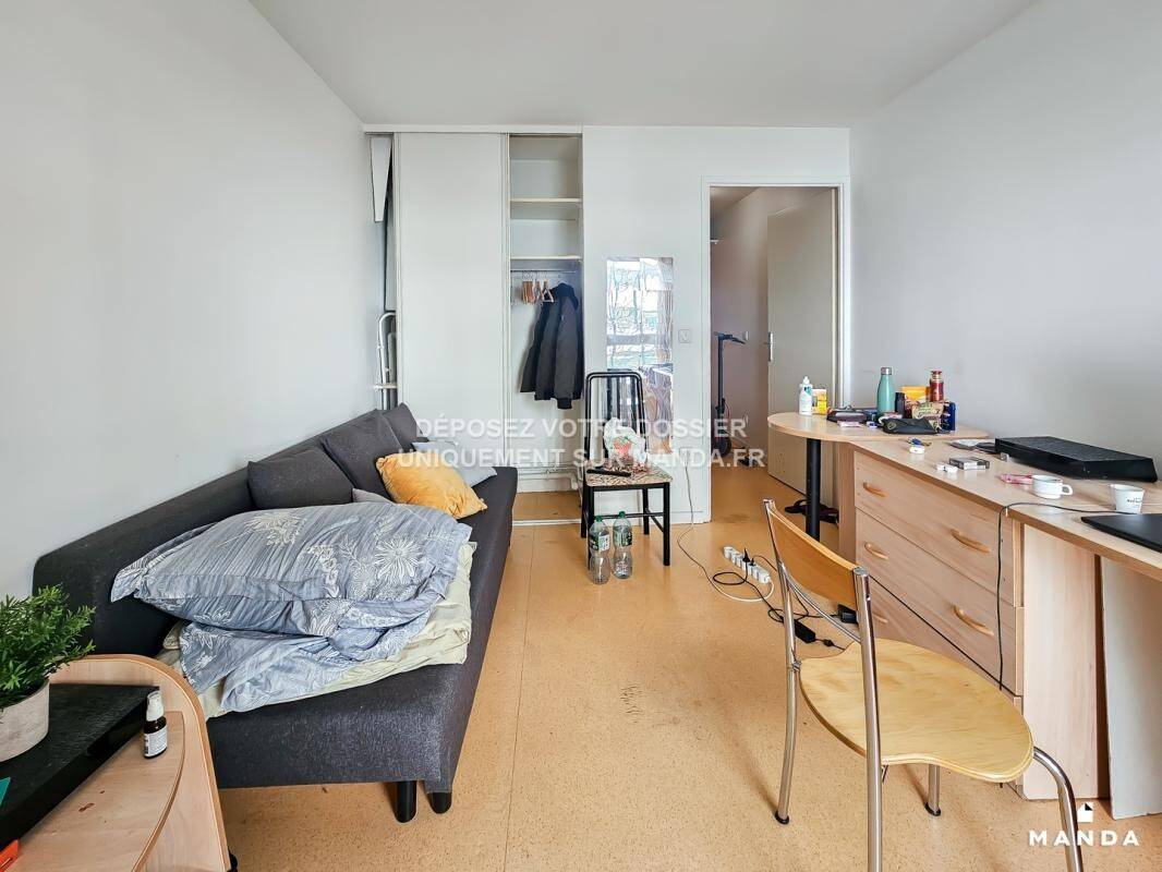 Maison à louer, 17m², COURBEVOIE