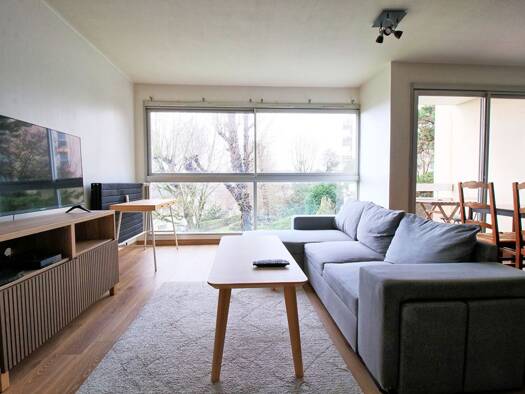 Appartement à louer 950 € 2 pièces 1 chambre 62 m² RDC Coteaux Ouest-Pasteur Rouen 76000