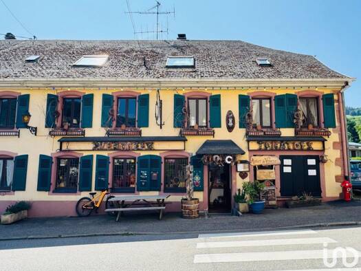 Boutique à vendre 299 000 € 1 pièce 275 m² de surface de vente Orbey 68370