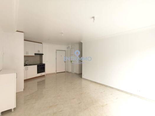 Appartement à louer 848 € 2 pièces 1 chambre 41,1 m² RDC/2 Nord Ouest Rumilly 74150