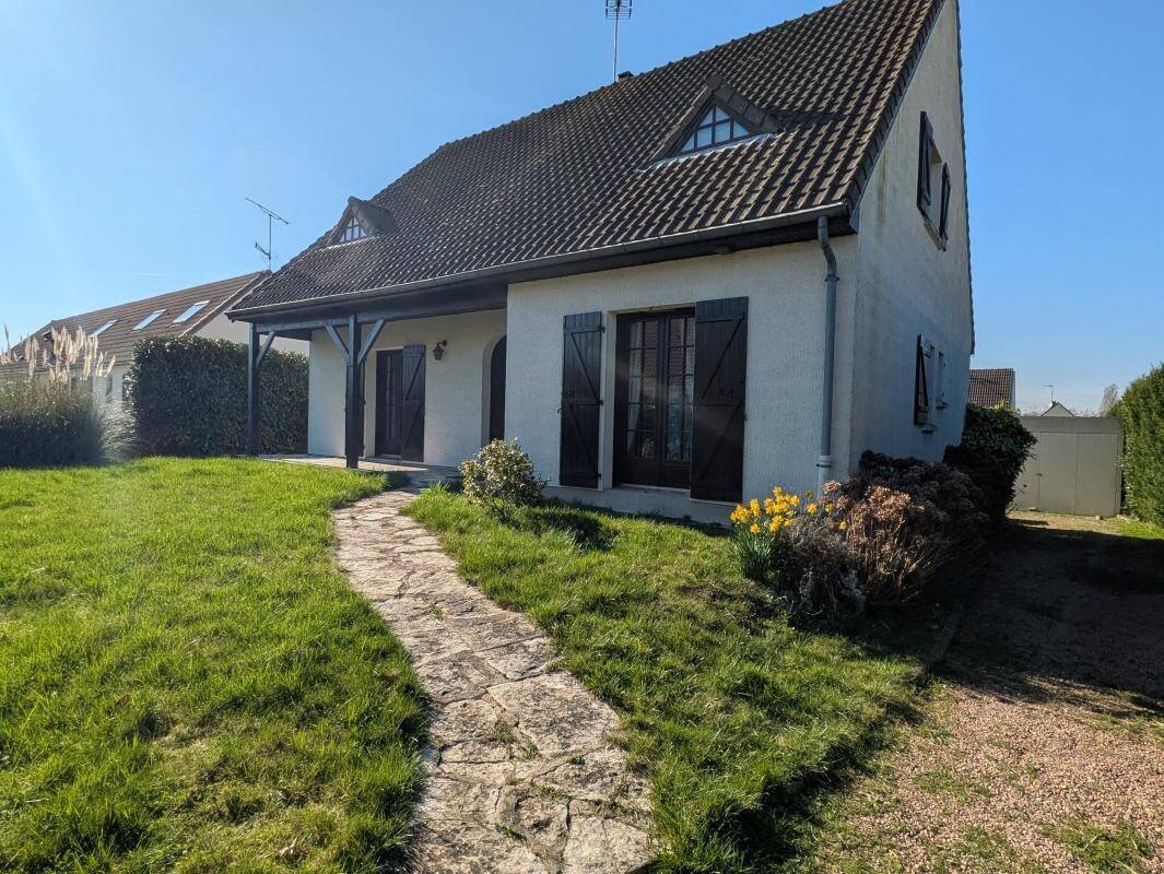 Maison à vendre, 135m², ESSIGNY LE GRAND